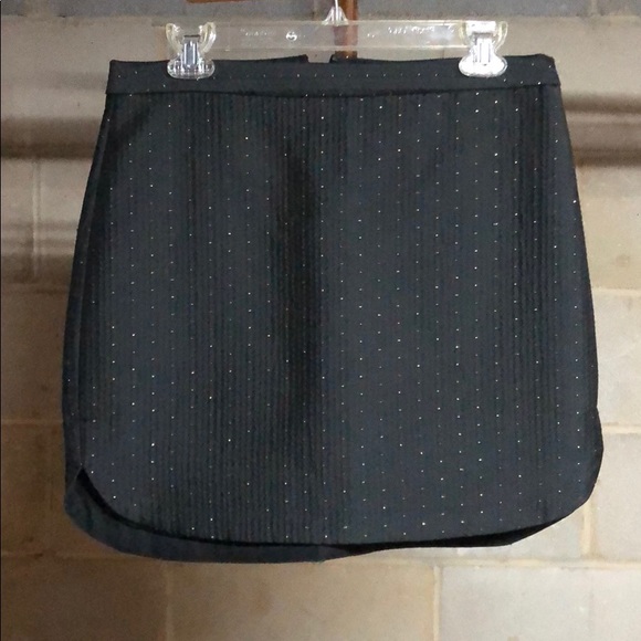 Madewell Dresses & Skirts - Madewell Black and Gold Shimmer Skirt